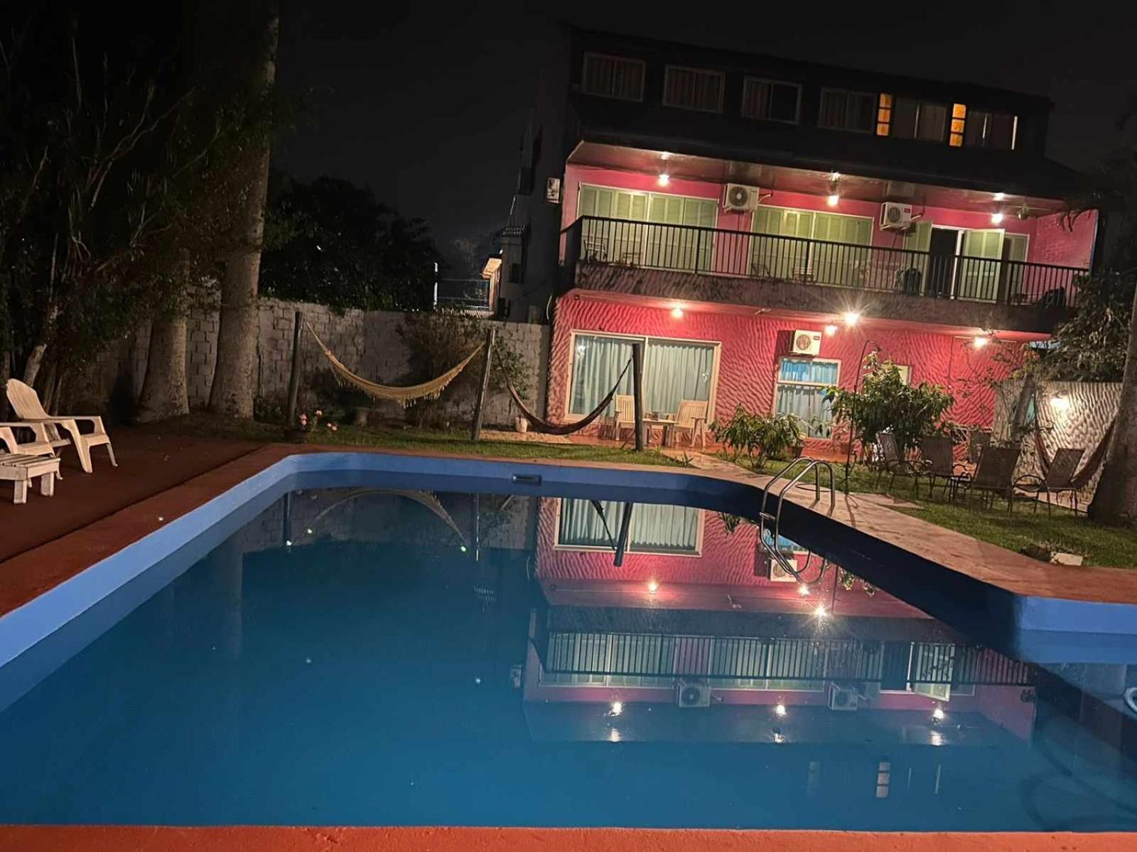 Guembe Al Rio Hostel Пуерто-Іґуасу Екстер'єр фото